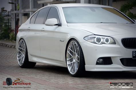 BMW F10 5-Series on R-7 Mesh X Concave wheels by Rennen Forged ...