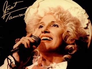 Tammy Wynette biography, birth date, birth place and pictures