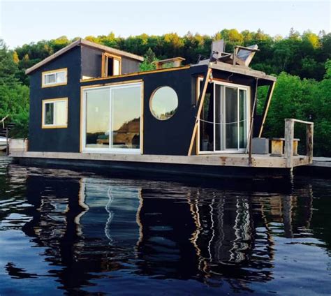 7 Luxury Tiny Houses You Can Rent for Under $100 a Night | Houseboat ...