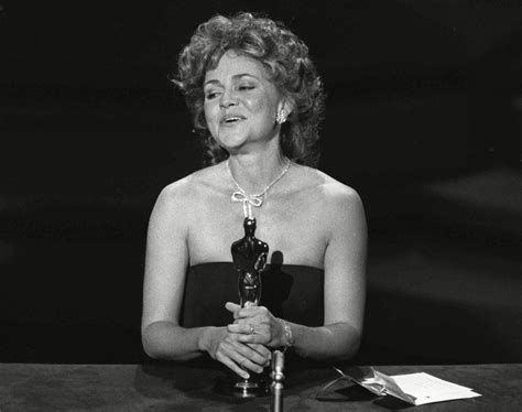 The Oscars’ Most Memorable Moments | Faye dunaway, Schwarze ...