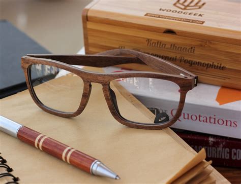 Get These Cool Wooden Eyeglasses Showcased At Lakme Fashion Week ...