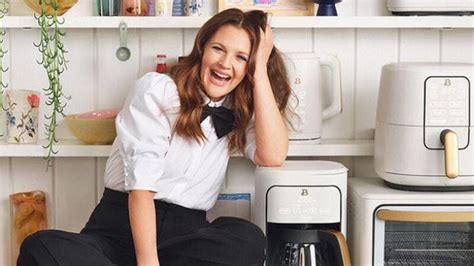 Drew Barrymore Announces Cookbook Plans | Al Bawaba