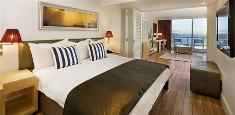 Radisson Blu Hotel Waterfront, Cape Town, South Africa Best African Safari Accommodation