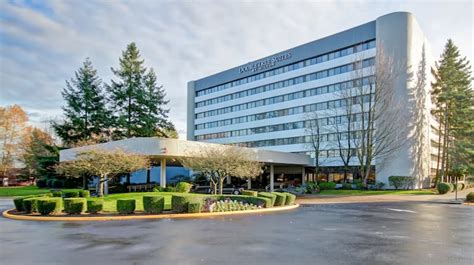 DoubleTree Suites Seattle Airport – Southcenter