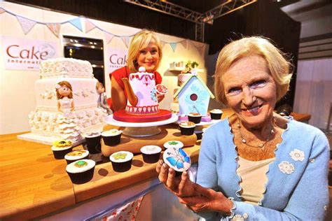 Baking star Mary Berry shows trade tricks at Birmingham NEC | Express & Star