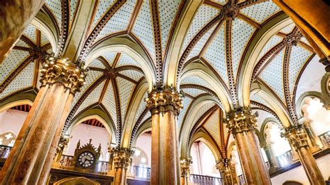 The architecture inside Chhatrapati Shivaji Maharaj Terminus in Mumbai, India - Bing Gallery