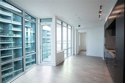 These Toronto waterfront condos are listed for under $750,000 (PHOTOS ...