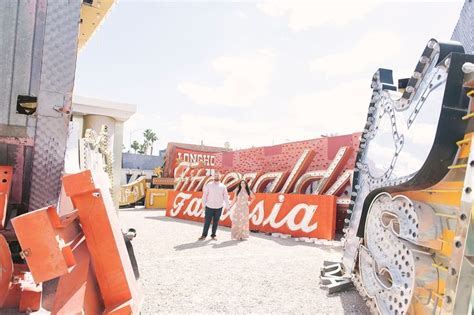 Neon Museum Las Vegas, Museums In Las Vegas, Las Vegas Wedding Photographers, Las Vegas Weddings ...