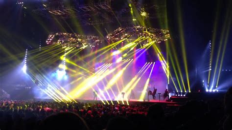 Trans Siberian Orchestra Greatest Light show ever - YouTube