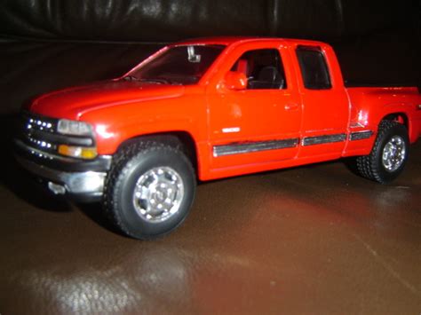 2000 Chevrolet Silverado 1500 toy truck/real toy truck | Collectors Weekly