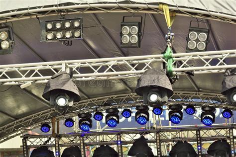 Outdoor Stage Lighting Equipment Stock Image - Image of beam, installation: 141488717