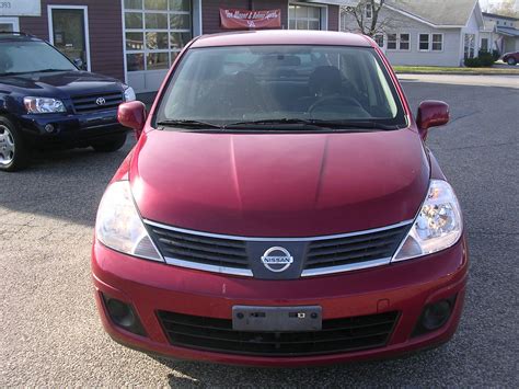 Earthy Cars Blog: EARTHY CAR OF THE WEEK: Red 2009 Nissan Versa 1.8S Sedan