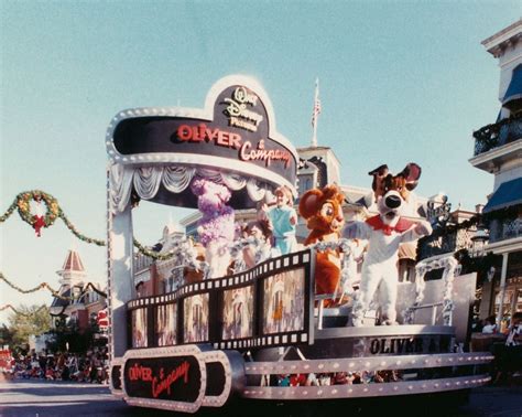 Oliver & Company float at Magic Kingdom. 1988