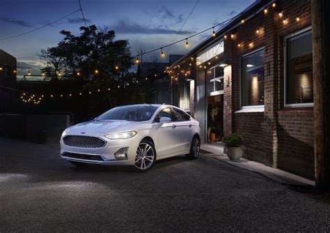 Top Features of the 2020 Ford Fusion Hybrid