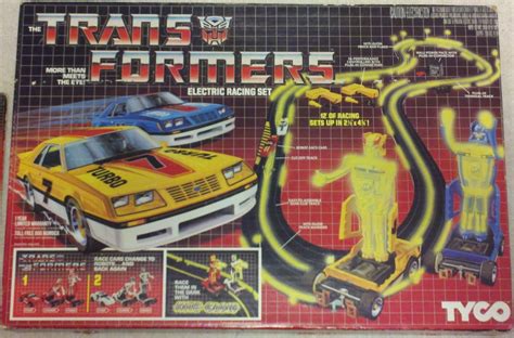 Christmas Morning, 1985: Tyco’s Transformers Electric Train and Battle Set | 2 Warps to Neptune