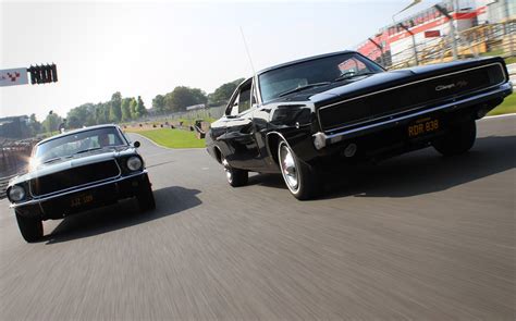 Faster than Bullitt: 1968 Ford Mustang vs 1968 Dodge Charger