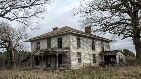 140 year old Abandoned Farm Houses in Virginia - YouTube