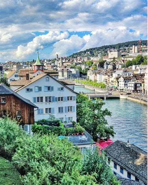 Lindenhof – From Roman Fort to Green Vantage Point Over Zurich | zuerich.com