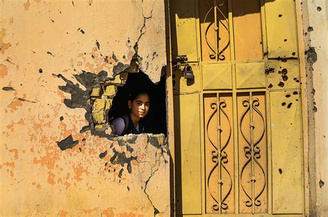 In Pictures: These Children In War Zones Are Still Attending School