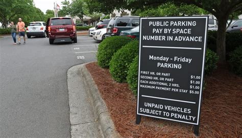 Gaston County commissioners weigh cutting courthouse parking fees