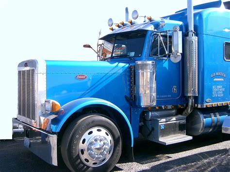 File:American truck blue.JPG - Wikipedia