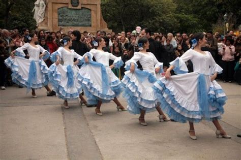 PAISANA ARGENTINA Folk Costume, Costumes, Argentina Culture, America ...