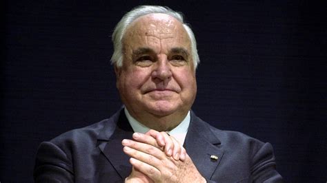 Helmut Kohl, Chancellor Who Reunited Germany, Dies at 87 - The New York ...