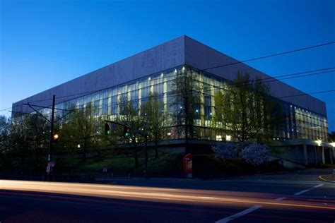 Turn Memorial Coliseum into a monument to Portland's compassion and humanity - oregonlive.com