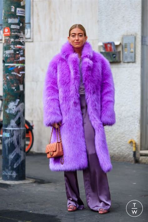FAUX FUR COATS | Fur coat street style, Faux fur coats outfit, Purple faux fur coat