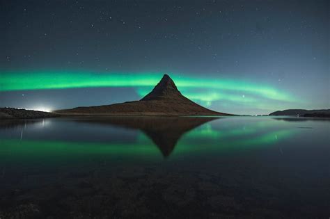 Premium Photo | Kirkjufell northern lights, iceland