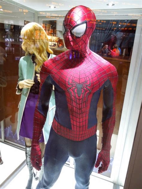 Hollywood Movie Costumes and Props: Spider-man and Gwen Stacy costumes from The Amazing Spider ...