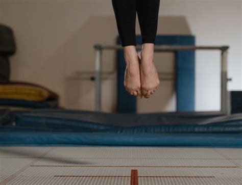 Ensuring Safety in Trampolining Lessons: A Guide for PE Teachers - Elite Performance Northwest