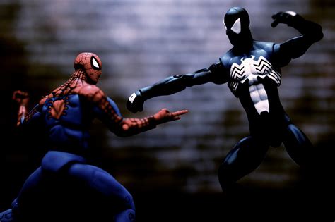 Fearful Symmetry | Two 3 3/4-inch Spider-Man figures. Photo … | Flickr