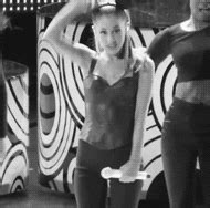 Ariana Grande Dancing GIF - Find & Share on GIPHY