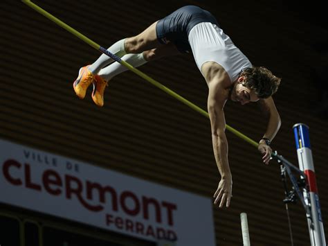 Sweden’s Armand Duplantis sets new pole vault world record | News ...