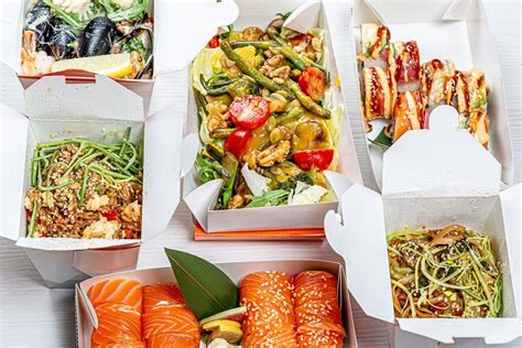 Japanese food set in cardboard boxes - Creative Commons Bilder