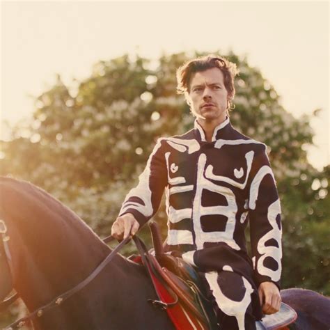 Watch: Harry Styles Joins the Circus in New “Daylight” Video - Punk Head