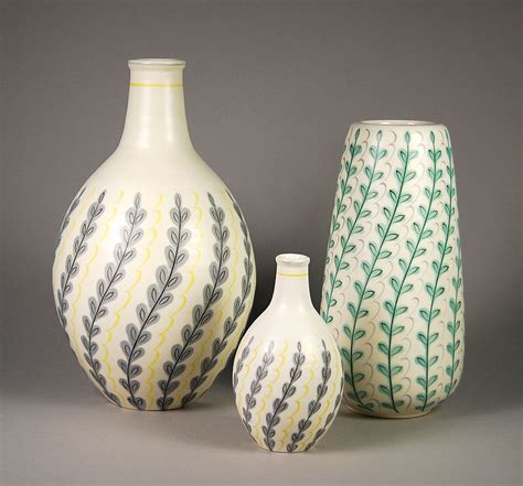 Poole Pottery 1950s 'Contemporary' vases YFI and YFT patterns 11.5'' | Contemporary vases ...