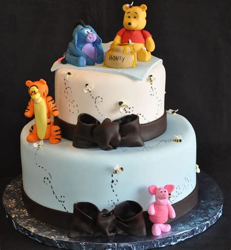 Winnie the Pooh Baby shower cake | cakes I want to make | Pinterest | Shower cakes