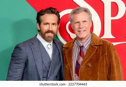 Ryan Reynolds Will Ferrell Attend Premiere Stock Photo 2227704443 ...