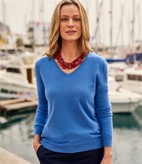 Ocean Blue | Womens Cashmere & Cotton V Neck Sweater | WoolOvers US