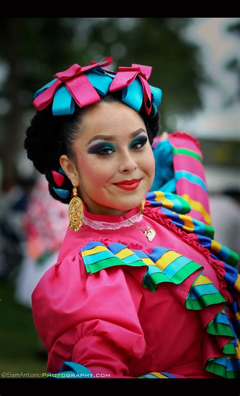 Portrait of the Ballet Folklorico Competition in Old Town San Diego - Cinco de Mayo 2017 ...