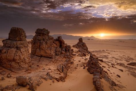 Tassili n’Ajjer National Park, Algeria, Photo by Nabil CHETTOUH : r/pics