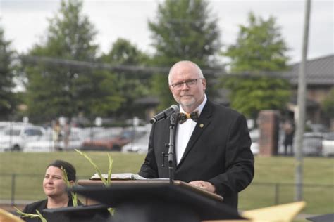 Hendersonville High School celebrates Class of 2020