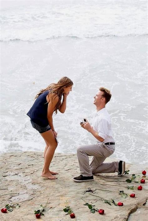 15 Most Popular Photos Of Beach Proposals