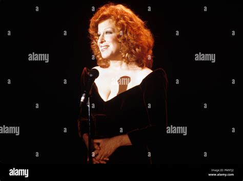 Bette midler beaches hi-res stock photography and images - Alamy