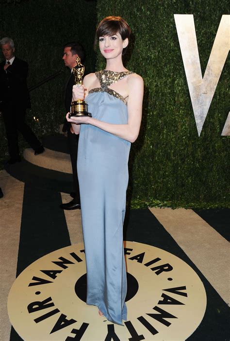 Anne Hathaway - Oscar 2013 - Vanity Fair Party -09 | GotCeleb