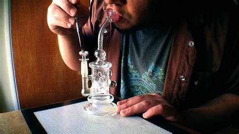 The 5 Best Electronic Dab Rigs For Dabbing Without A Blowtorch