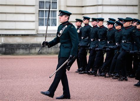 US Drill Sergeant exchange : r/britishmilitary