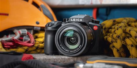 Leica V-Lux 5 arrives with superzoom, OLED, 4K video, more - 9to5Toys